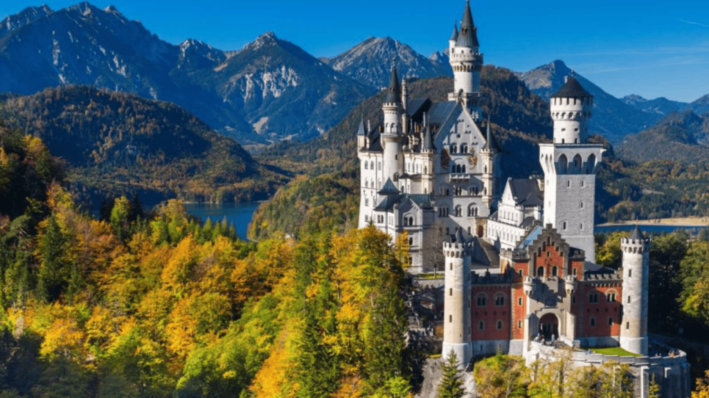 قصر نويشفانشتاين Neuschwanstein Castle